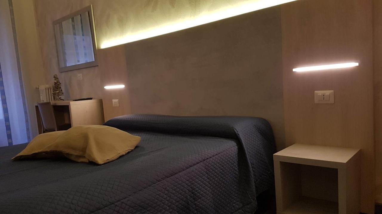 מלון Domus Roma מראה חיצוני תמונה
